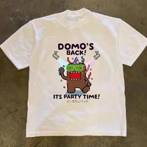 Gildan Men White T-Shirt, Domo White Graphic Tee .